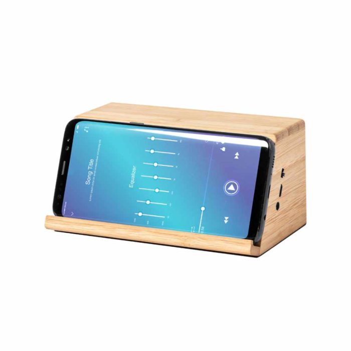 Induktionslautsprecher-Bambus-mit-Handy2